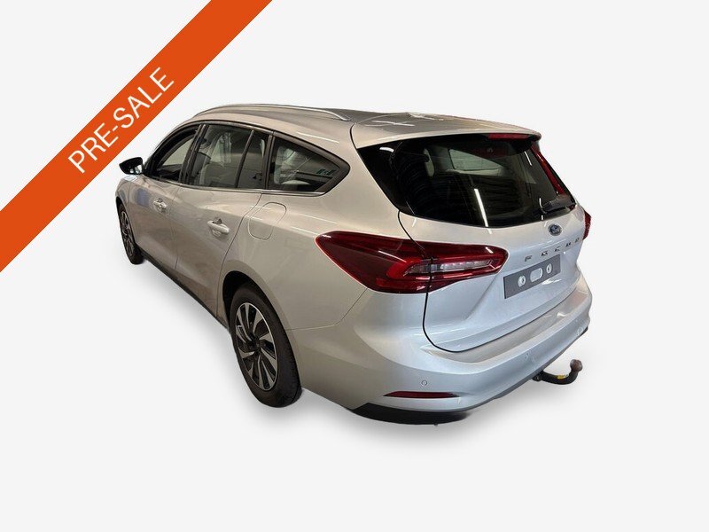 Ford Focus Turnier 1.5 EB Titanium Navi LED AHK 3
