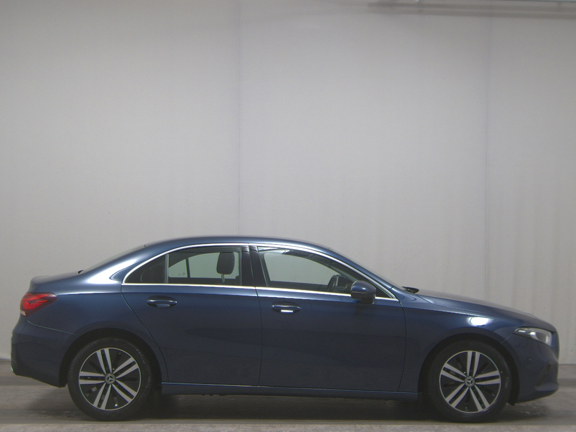 Mercedes-Benz A 200 Lim. d Progressive Navi LED RfK Distr.+