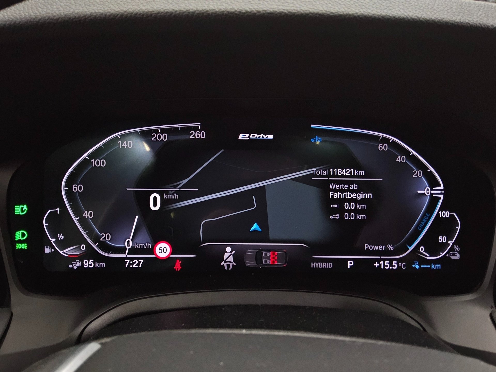 BMW 320e Touring Advantage Navi LED LC Pro Pano 8