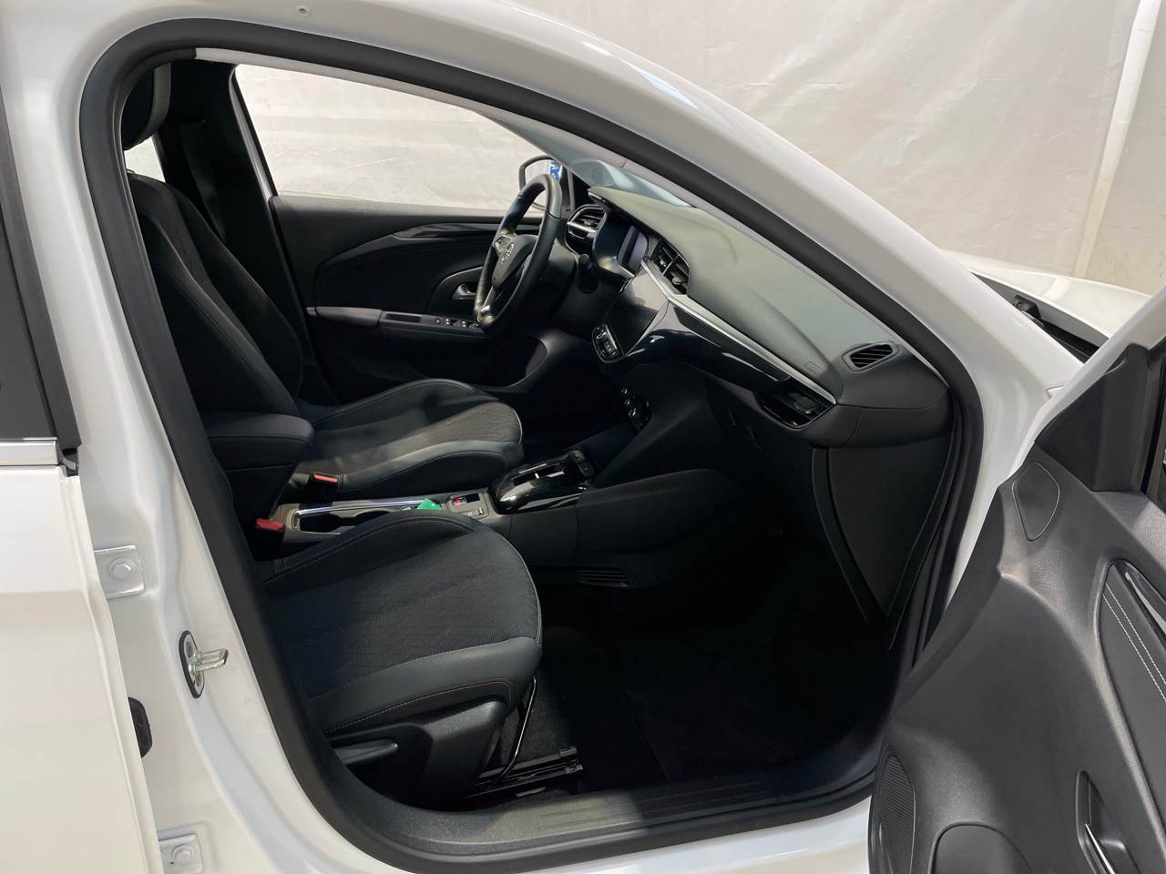 Opel Corsa-e Elegance T-LEDER NAVI KLIMAAUT LED SHZ 7