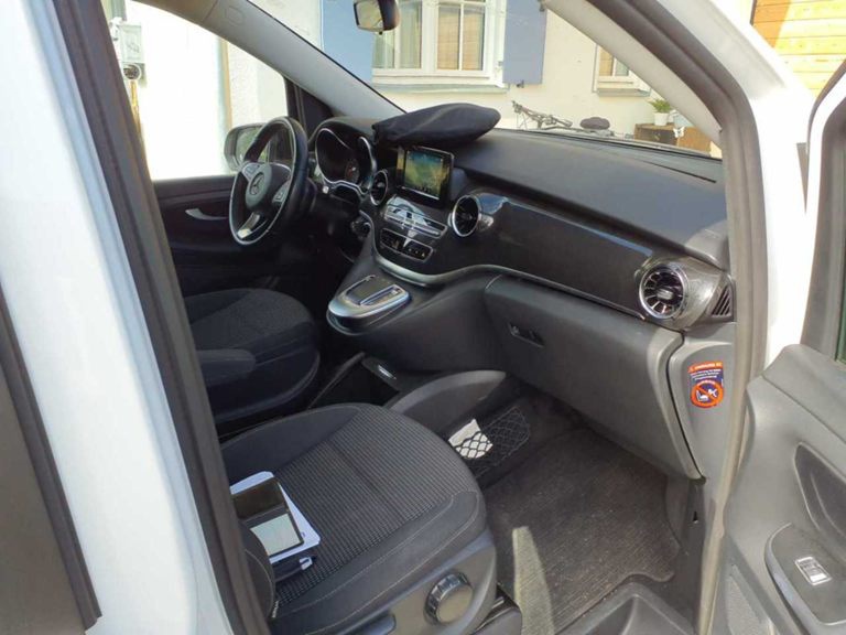 Mercedes-Benz V 250 d 4MATIC 7-SITZE NAVI RFK AHK 6
