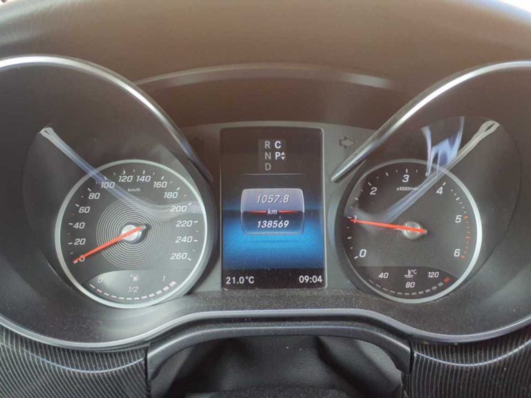 Mercedes-Benz V 250 d 4MATIC 7-SITZE NAVI RFK AHK 7