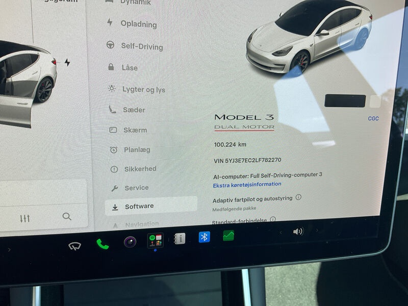 Tesla Model 3 Leder Navi LED Pano 10