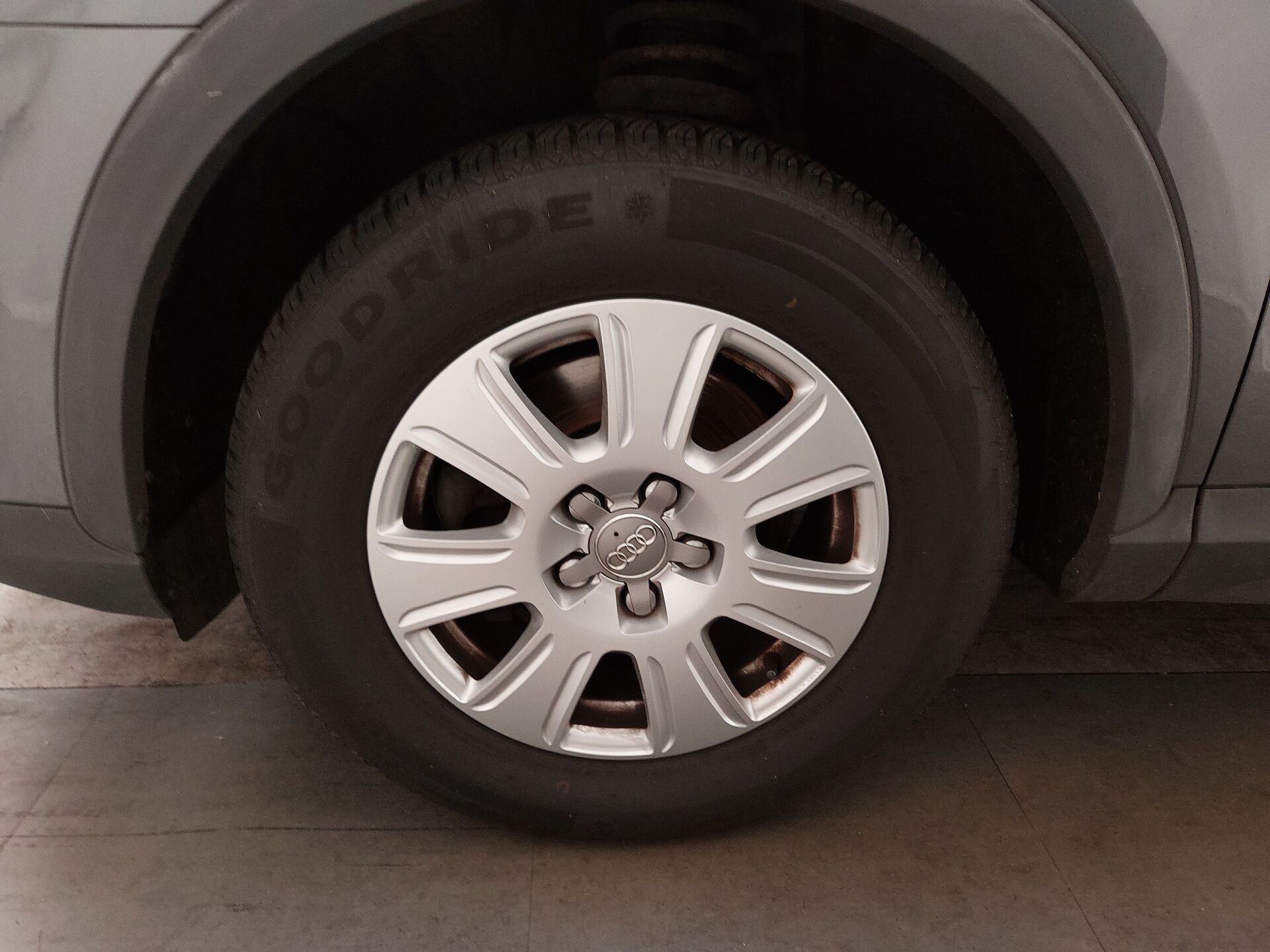 Audi Q3 1.4 TFSI NAVI KLIMAAUT XENON TEMPO MFL 7