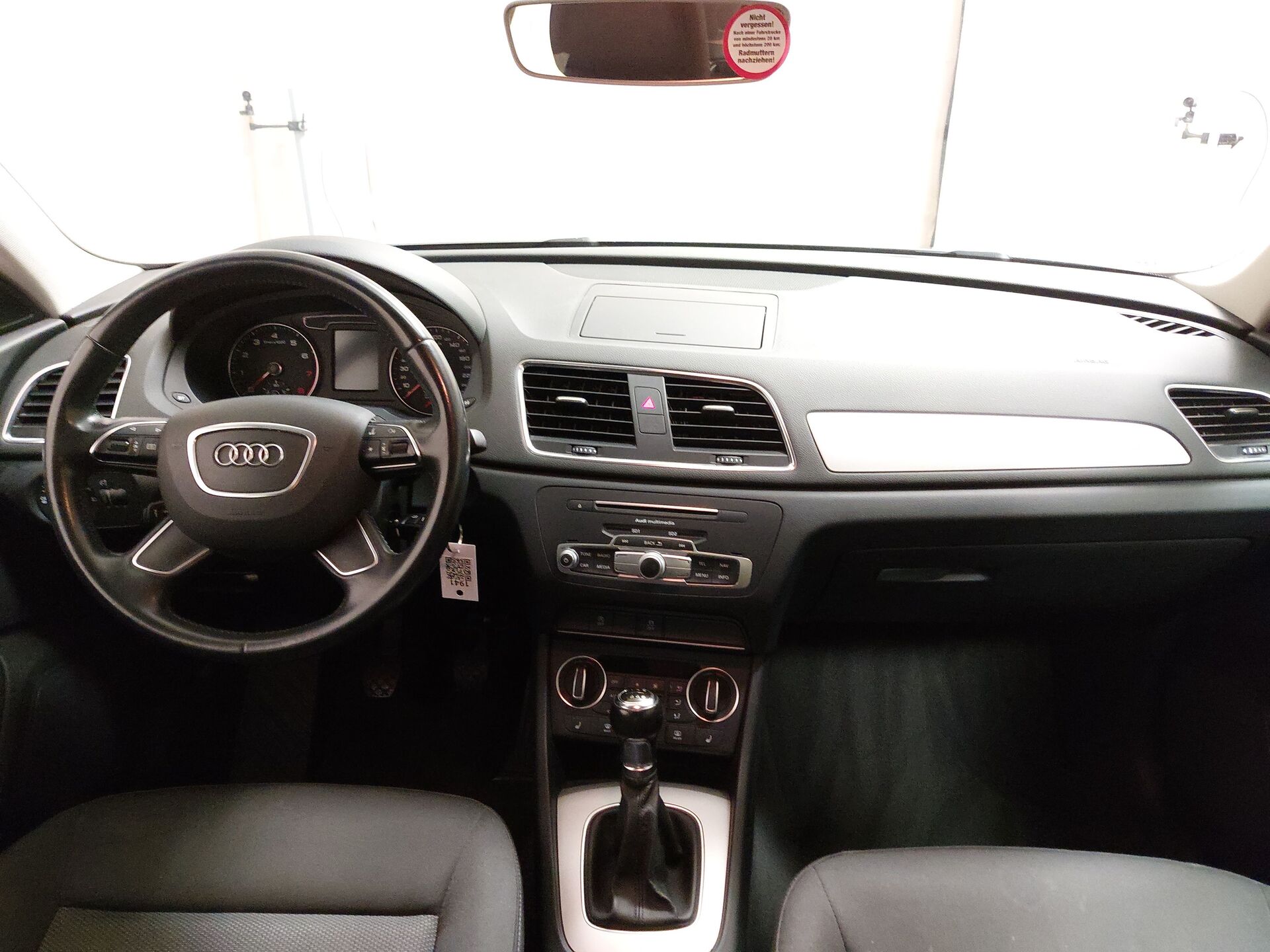 Audi Q3 1.4 TFSI NAVI KLIMAAUT XENON TEMPO MFL 12