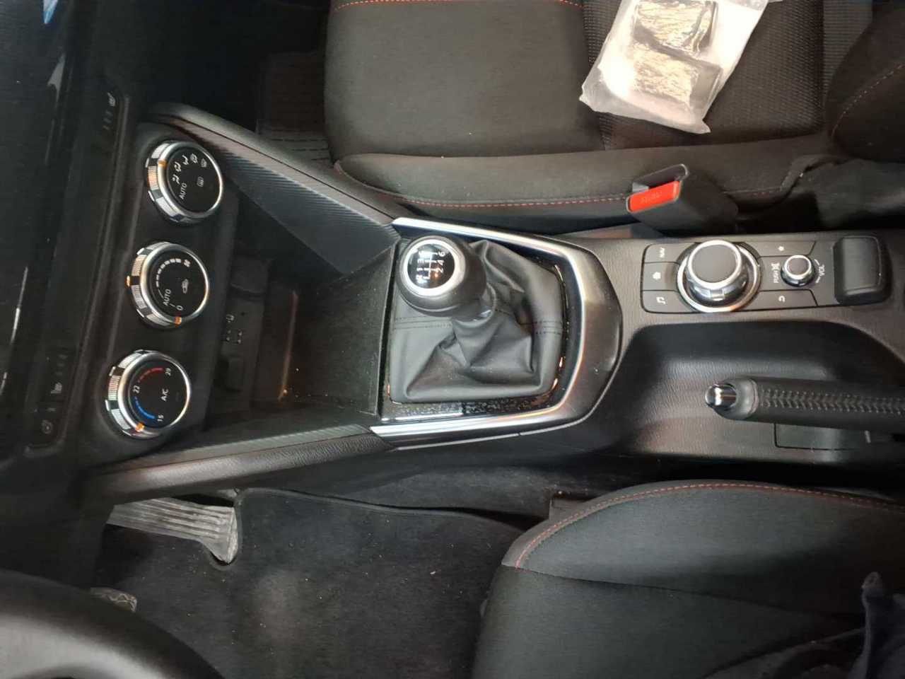 Mazda 2 e-Skyactiv Homura NAVI LED RFK SHZ 10