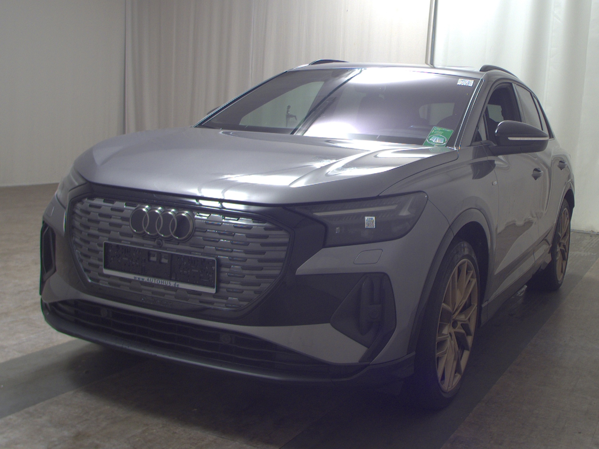 Audi Q4 e-tron 40 Leder Navi LED vc+ Pano HuD RfK ACC 2
