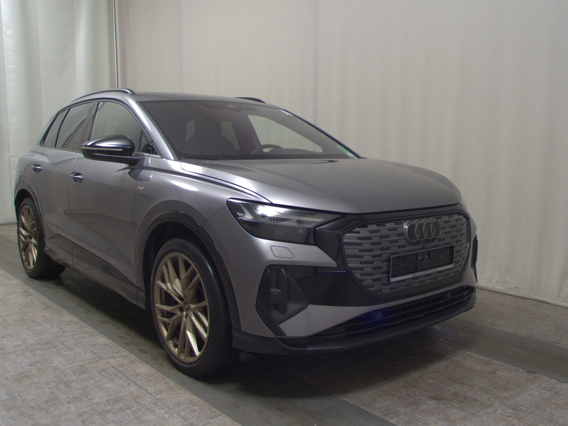 Audi Q4 e-tron 40 Leder Navi LED vc+ Pano HuD RfK ACC 3