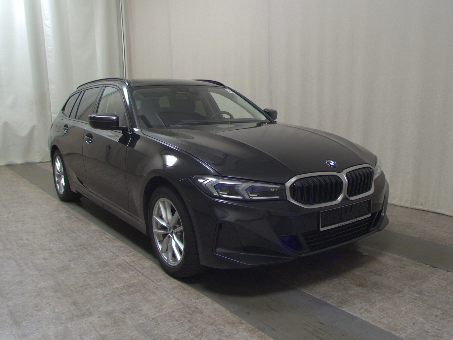 BMW 318iA Touring Navi LED Curved-Pro HuD RFK 3
