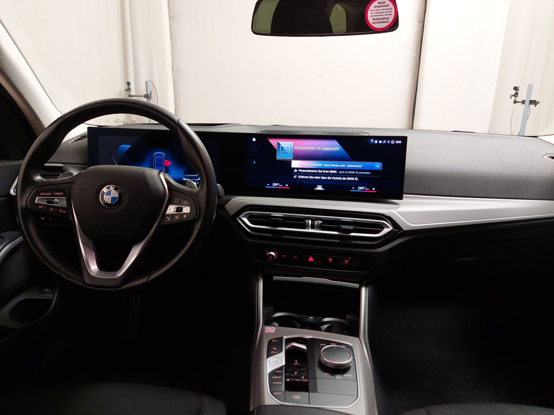 BMW 318iA Touring Navi LED Curved-Pro HuD RFK 16