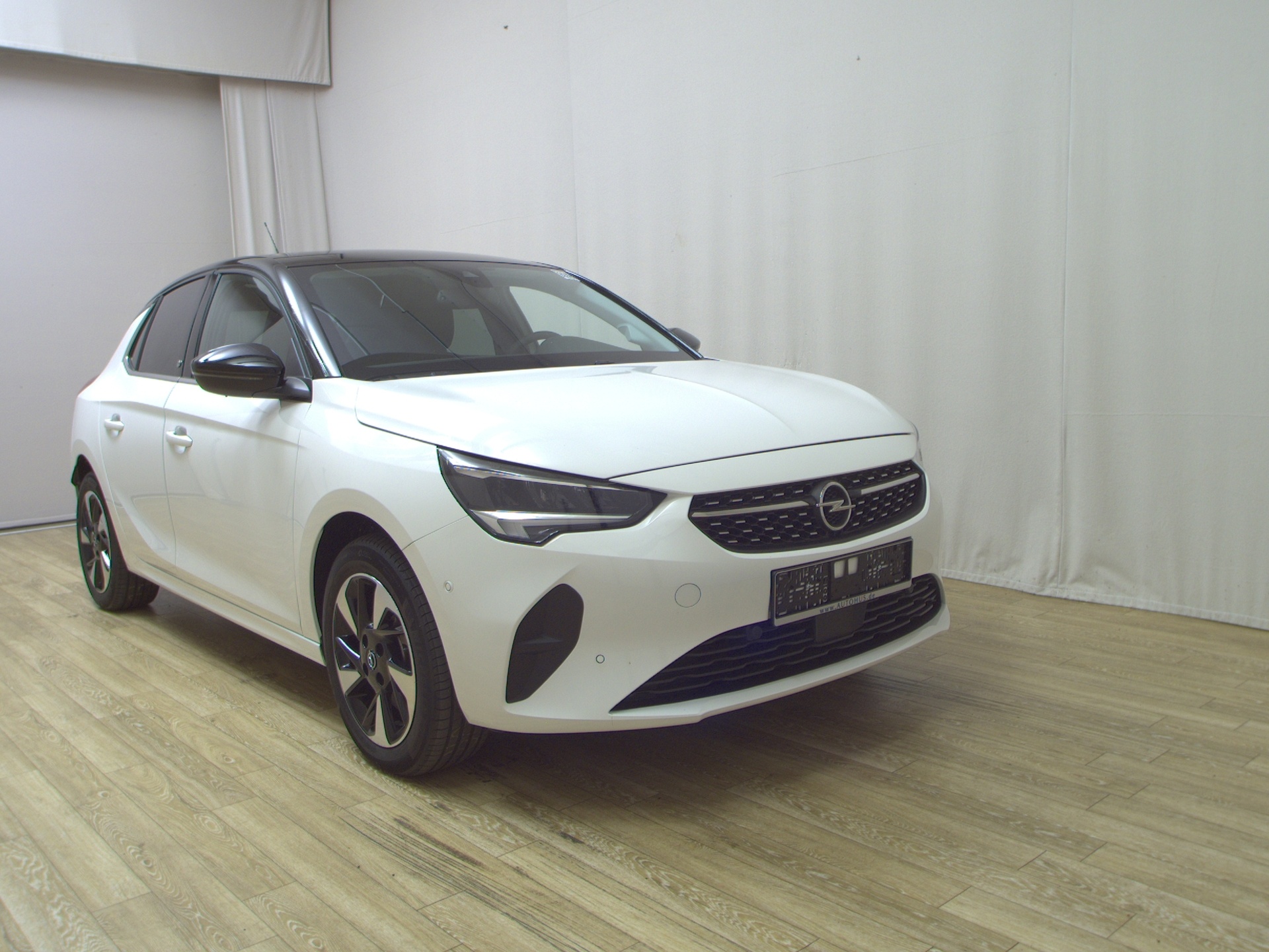 Opel Corsa-e Elegance KLIMAAUT LED SHZ RFK 180° 3