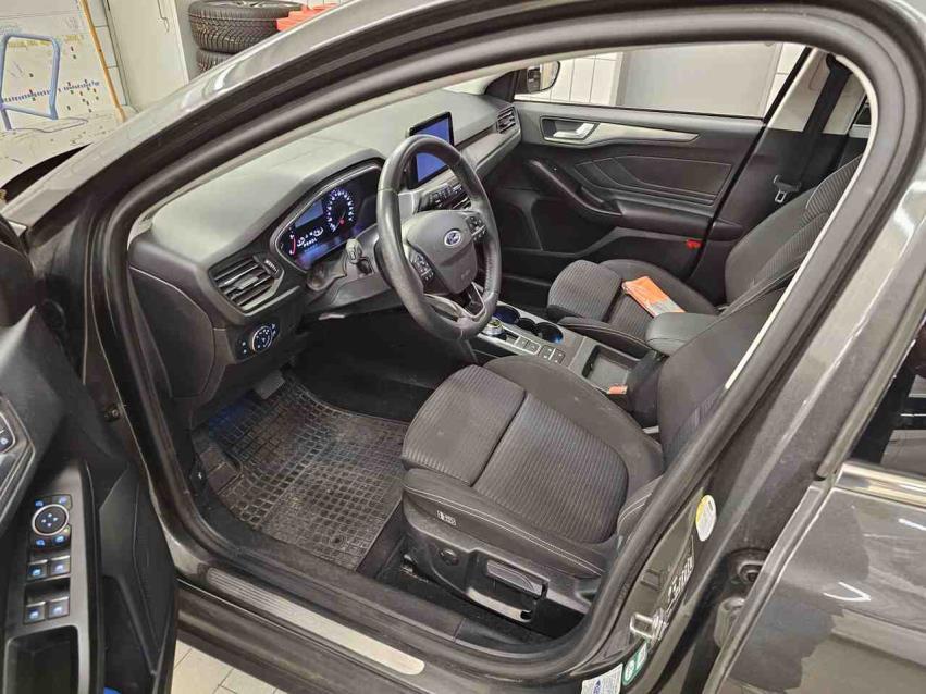 Ford Focus Turnier 1.5 EB Titanium NAVI KLIMAAUT LED SHZ PDC 5