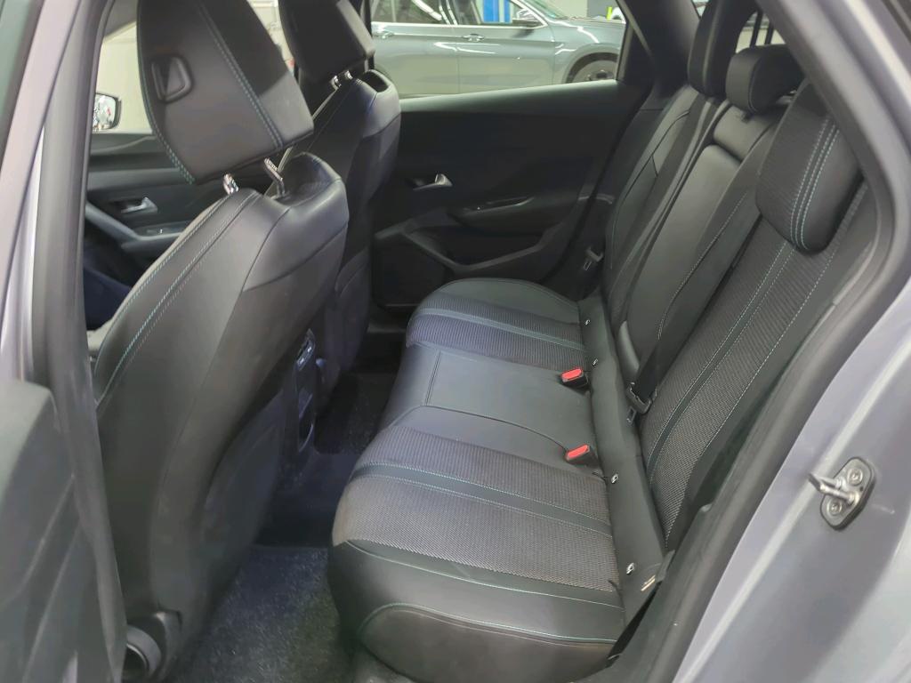 Peugeot 308 1.5 BlueHDI Active Navi LED DigiTacho T-Leder 7