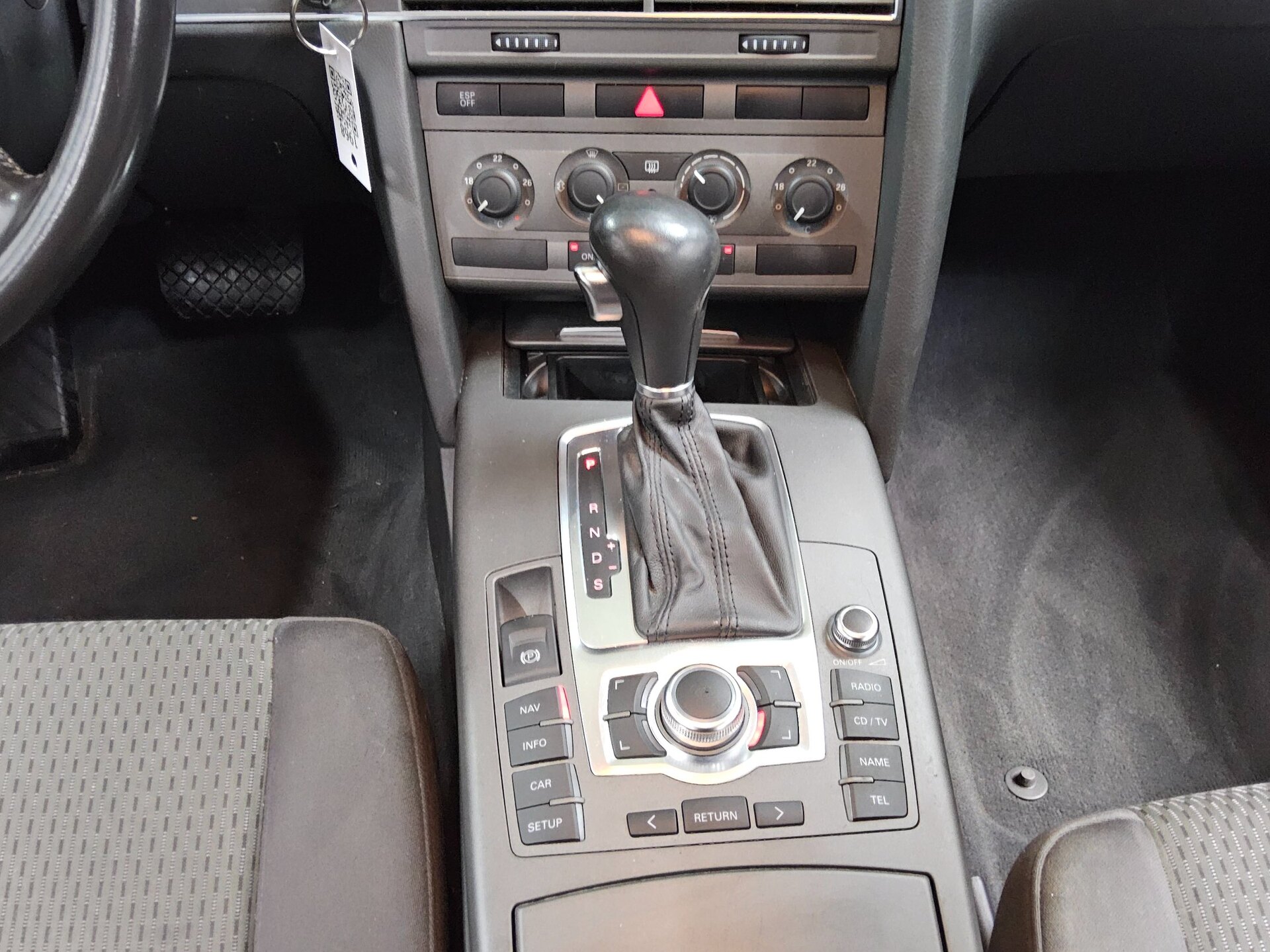 Audi A6 Avant 3.2 Quattro Navi GSD PDC 6