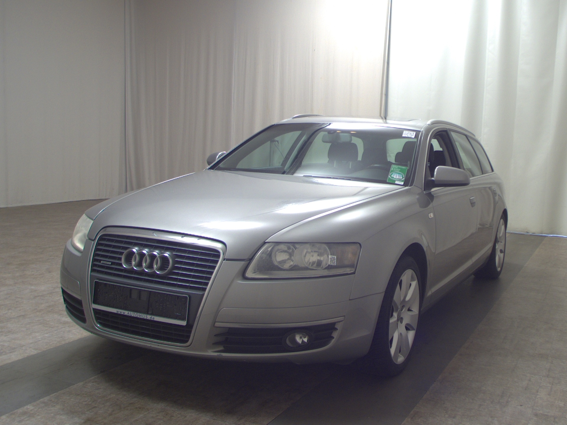 Audi A6 Avant 3.2 Quattro Navi GSD PDC 2