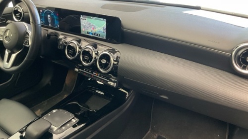 Mercedes-Benz A 200 d Style Navi MBUX Pano Leder Dist 6