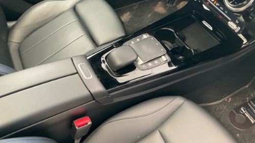 Mercedes-Benz A 200 d Style Navi MBUX Pano Leder Dist 9