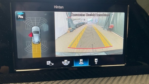 Mercedes-Benz A 200 d Style Navi MBUX Pano Leder Dist 8