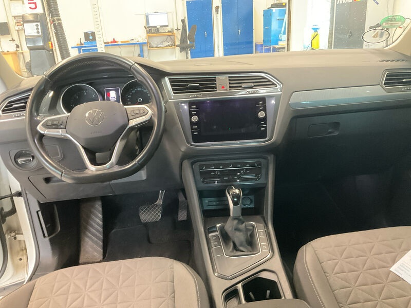 Volkswagen Tiguan 2.0 TDI Life NAVI CARPLAY ANDROID KLIMAAUT SHZ 5