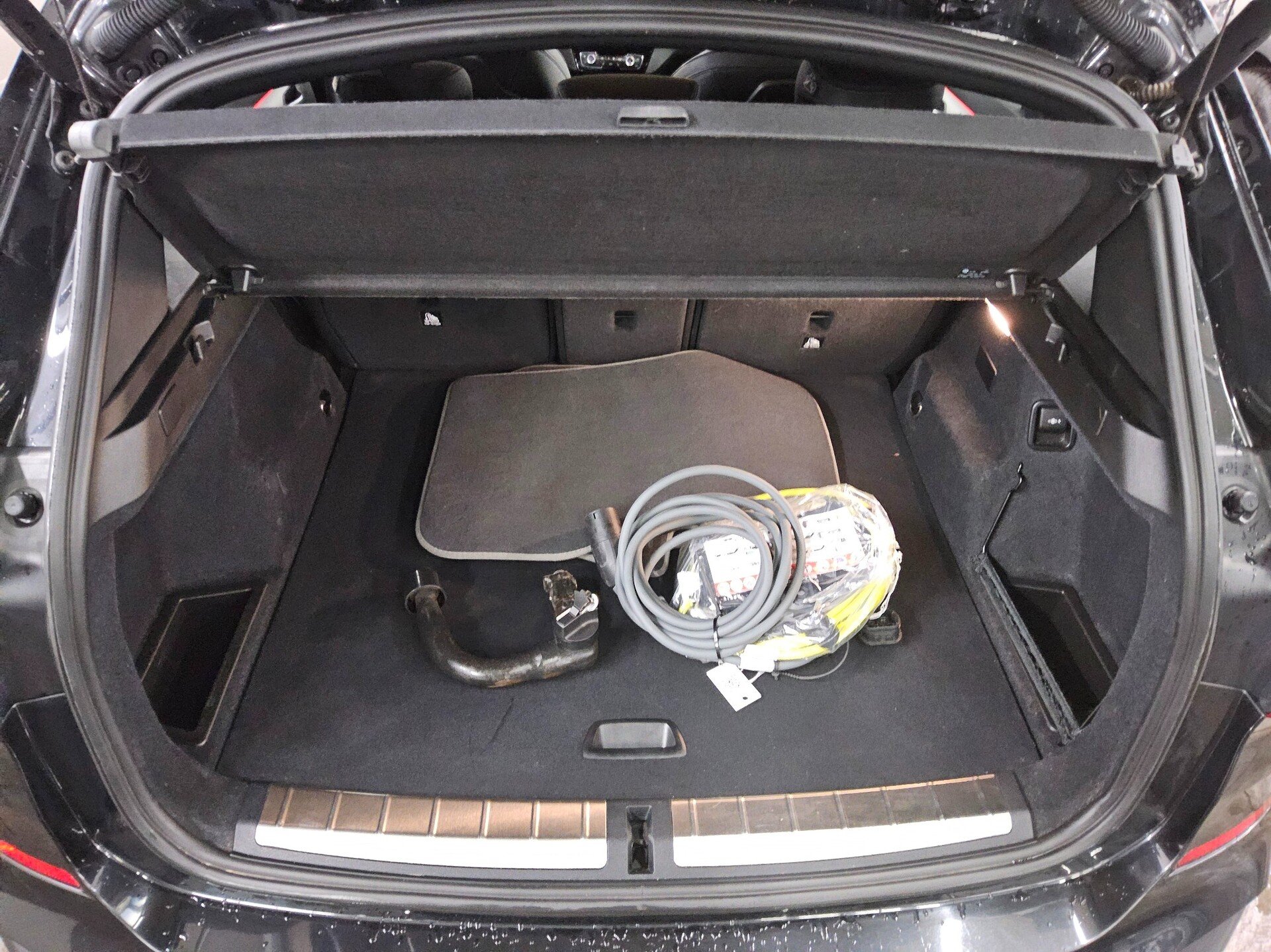 BMW X1 xDrive25e M-Sport Navi LED AHK Shz PDC 11