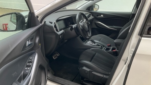 Opel Grandland X 1.5 D T-Leder Navi LED 9