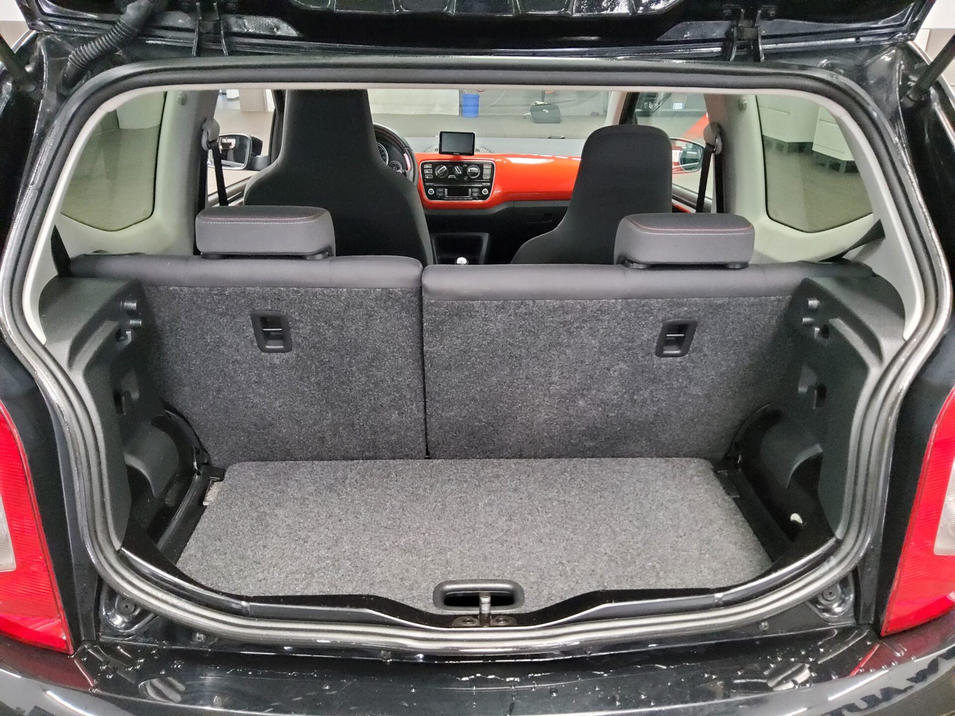 Volkswagen up! T-Leder Navi Shz Sound PDC Tempomat 12