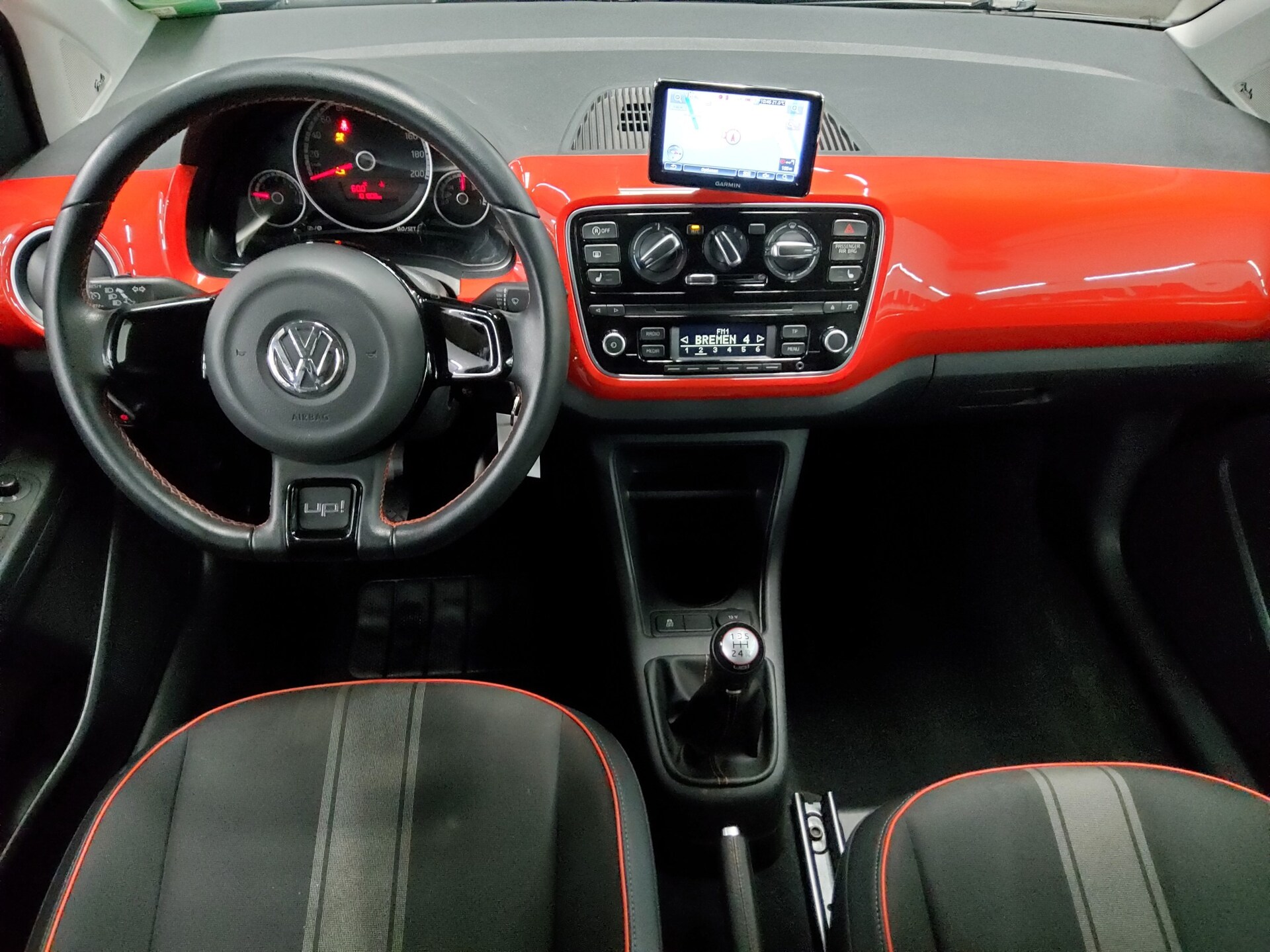 Volkswagen up! T-Leder Navi Shz Sound PDC Tempomat 5