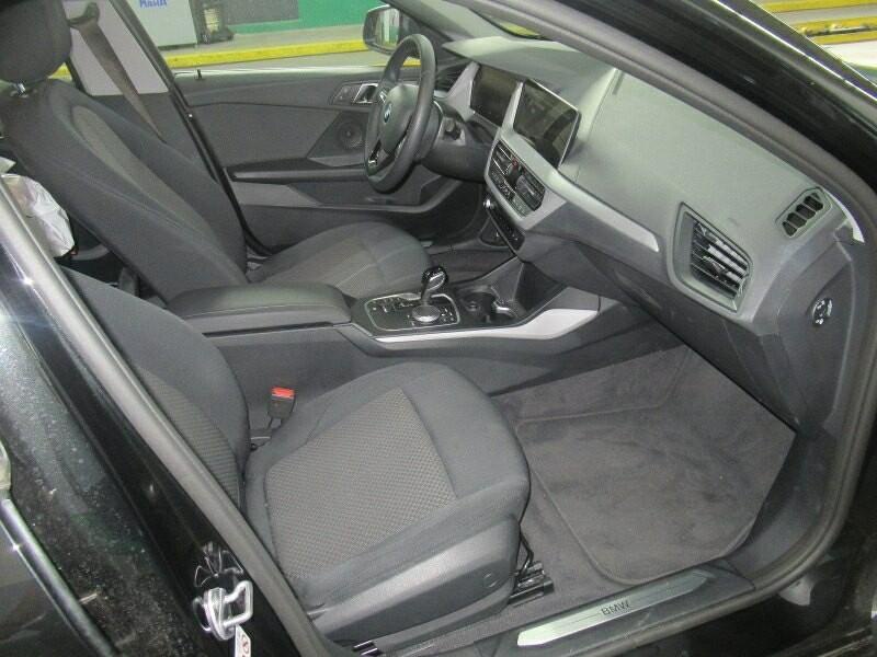 BMW 120dA Advantage PDC SHZ 6