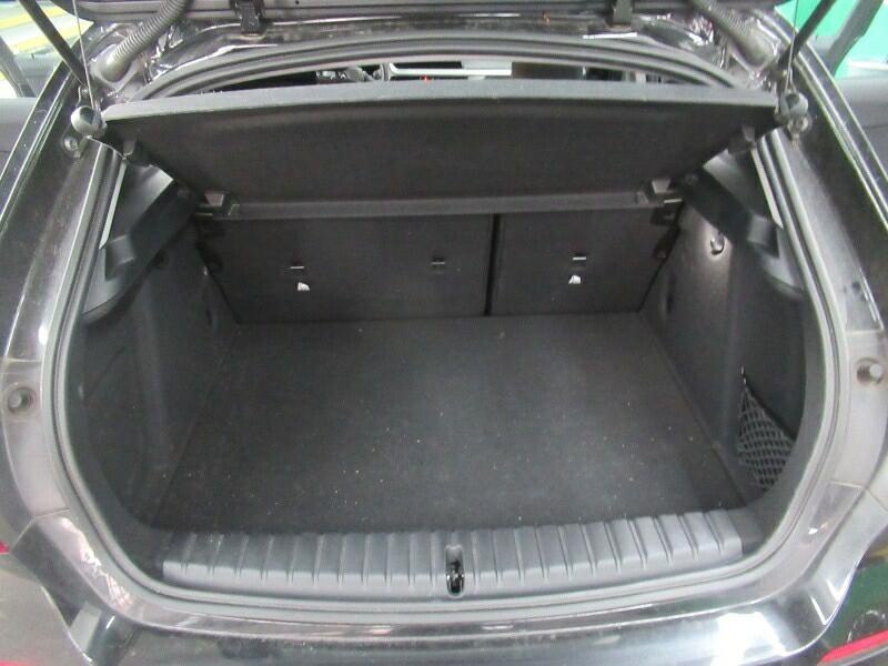 BMW 120dA Advantage PDC SHZ 10