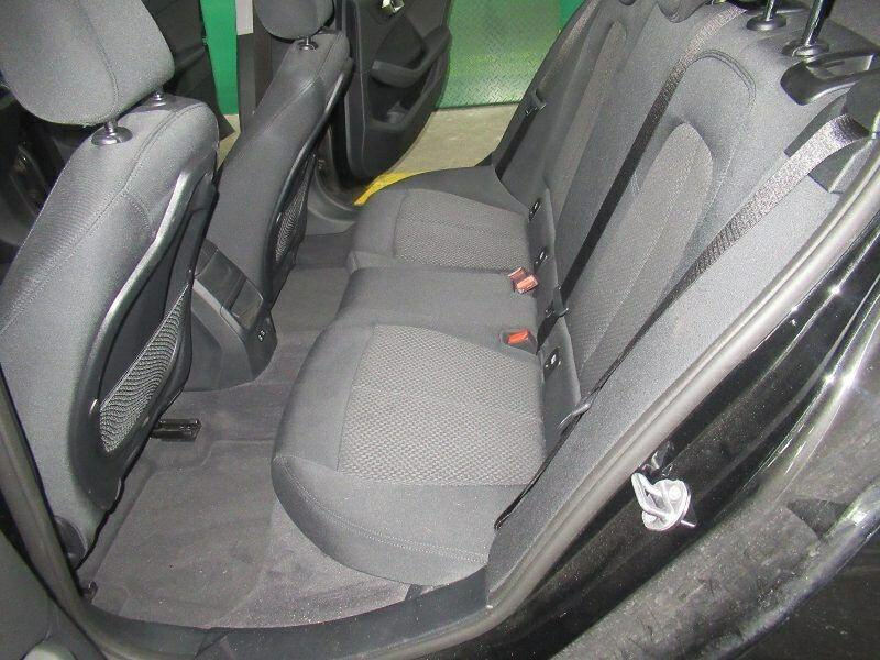 BMW 120dA Advantage PDC SHZ 7