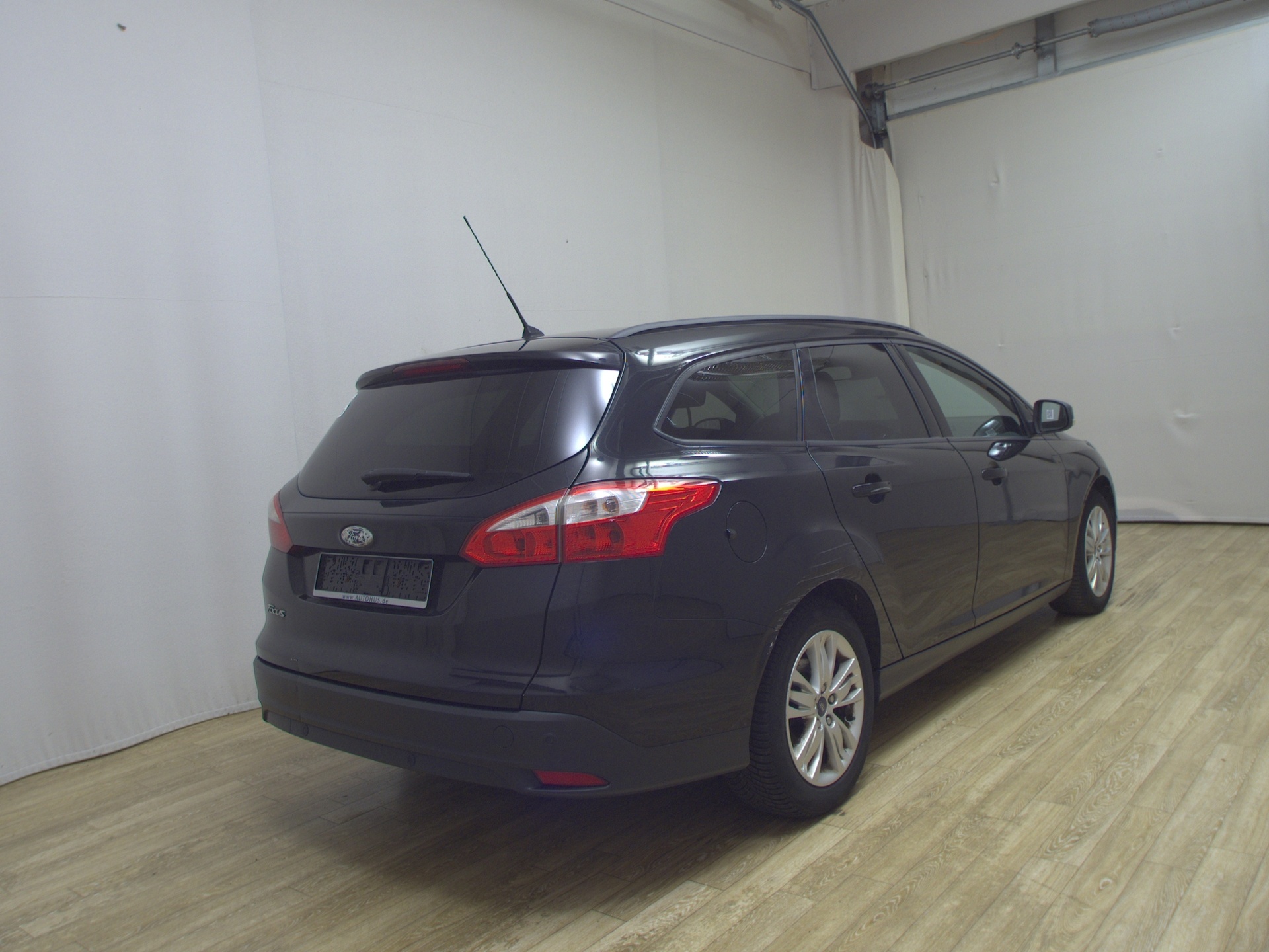 Ford Focus Turnier 1.6 TI-VCT Trend PDC Klima 4