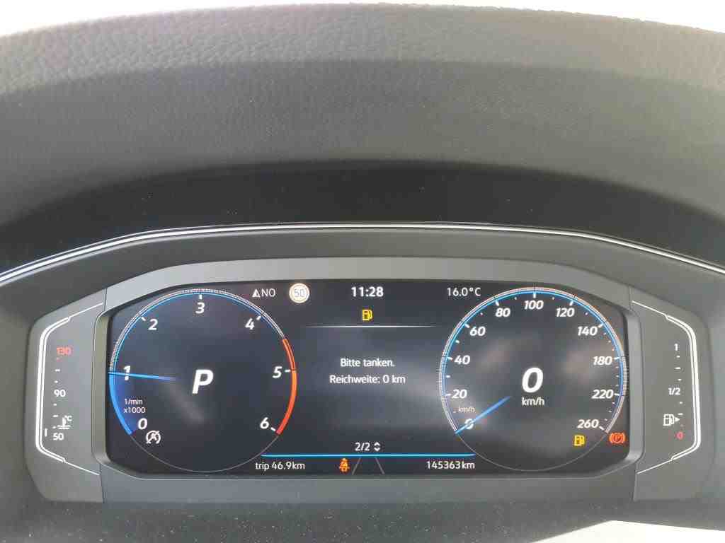 Volkswagen Passat Variant 2.0 TDI Business RFK ACC 8