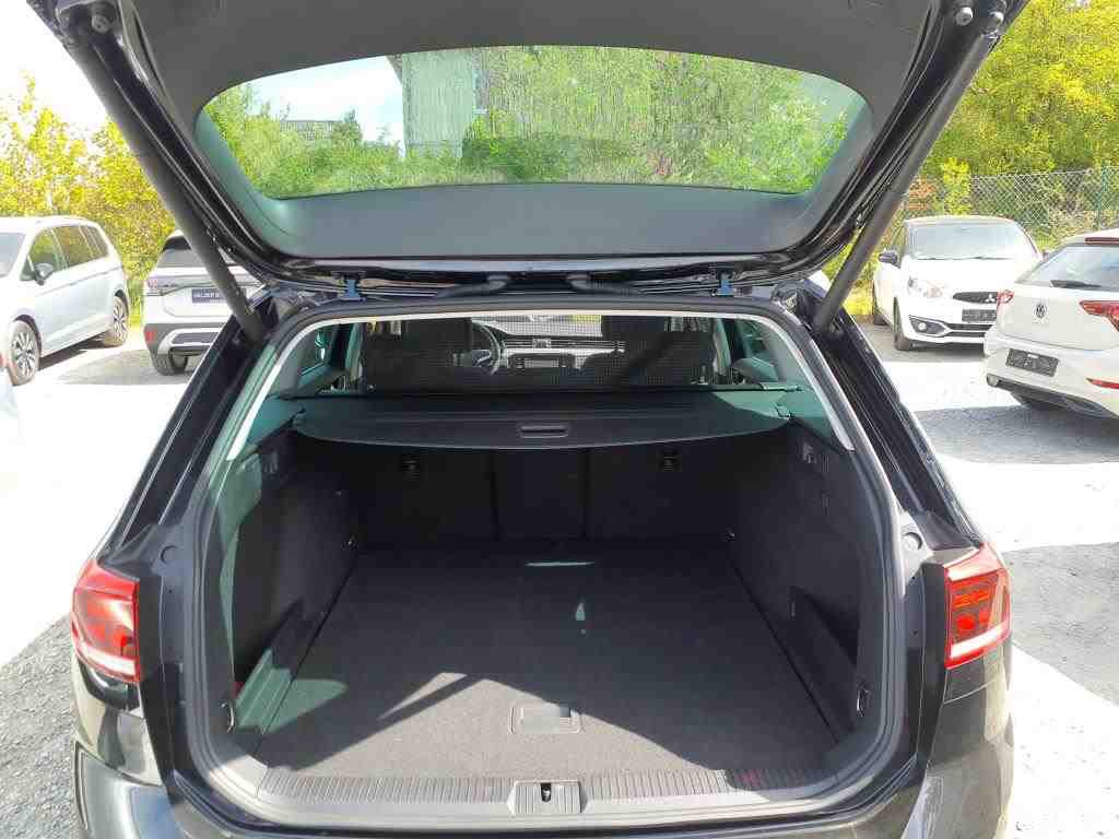 Volkswagen Passat Variant 2.0 TDI Business RFK ACC 11