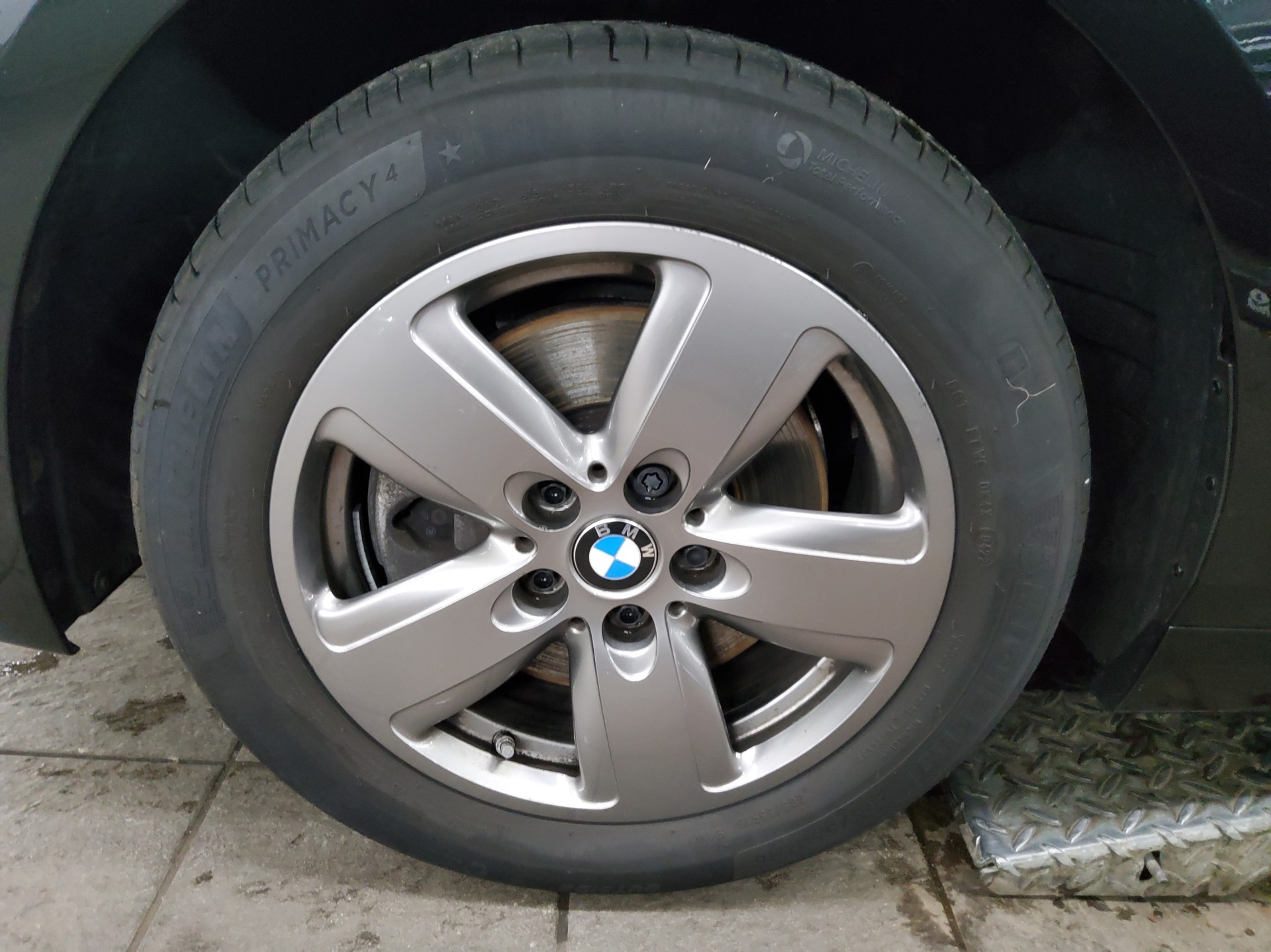BMW 118iA Advantage Navi LED LC-Pro PDC SHZ 11