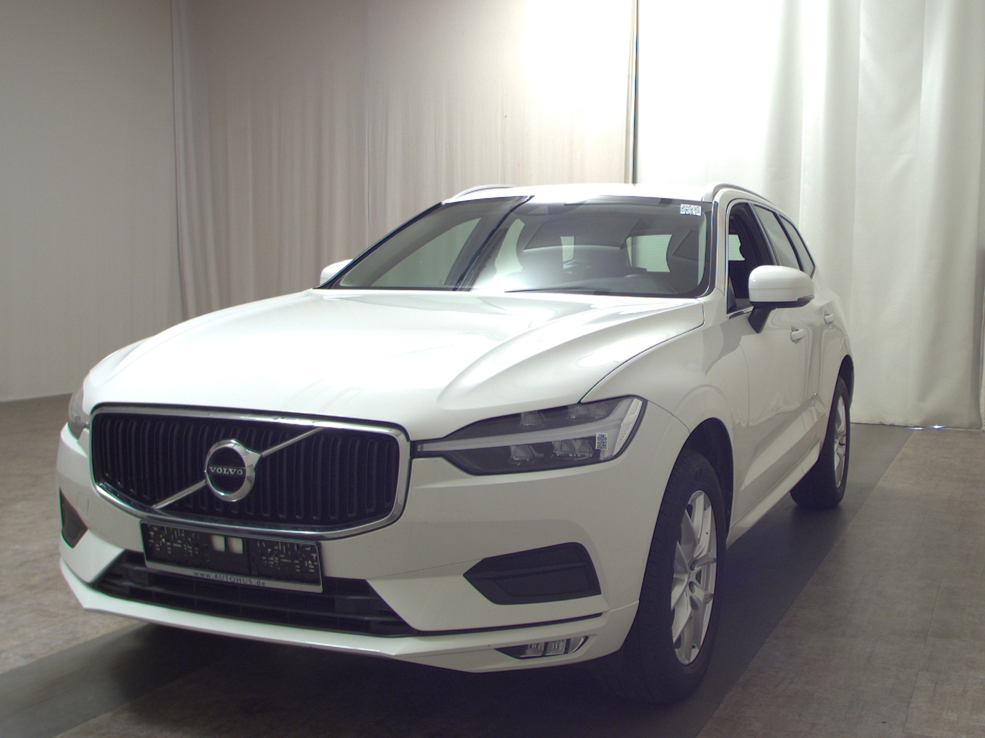 Volvo XC60 B4 Momentum Pro Navi LED H-K RFK AHK 2