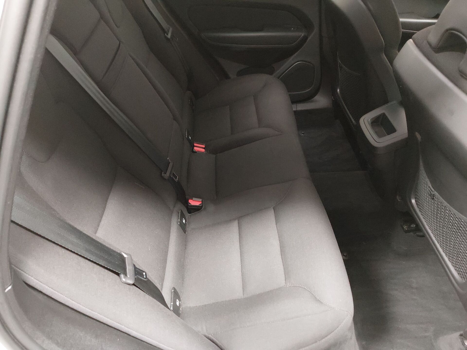 Volvo XC60 B4 Momentum Pro Navi LED H-K RFK AHK 13
