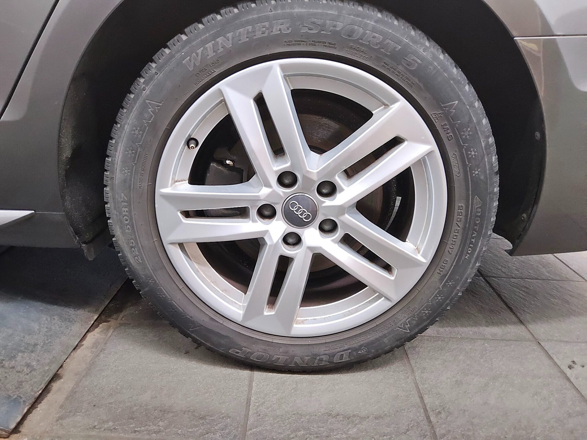 Audi A4 Avant 40 TFSI advanced Navi LED PDC 10