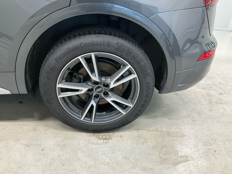 Audi Q5 50 TFSI e Qu. S-Line NAVI SPORTSITZE KLIMAAUT LED RADIO 12