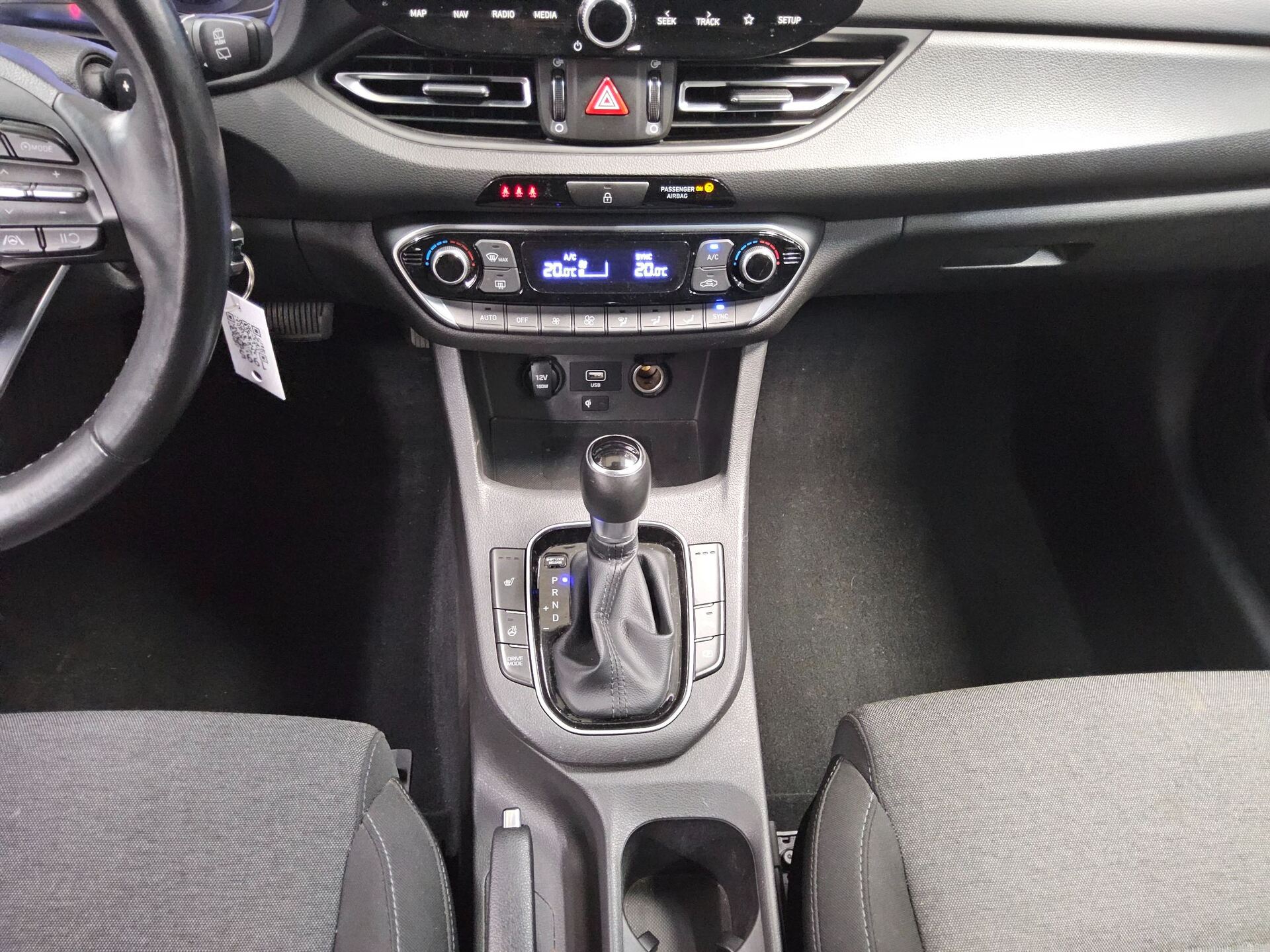 Hyundai i30 1.6 CRDI Trend Navi LED RfK PDC BT Tempomat 6