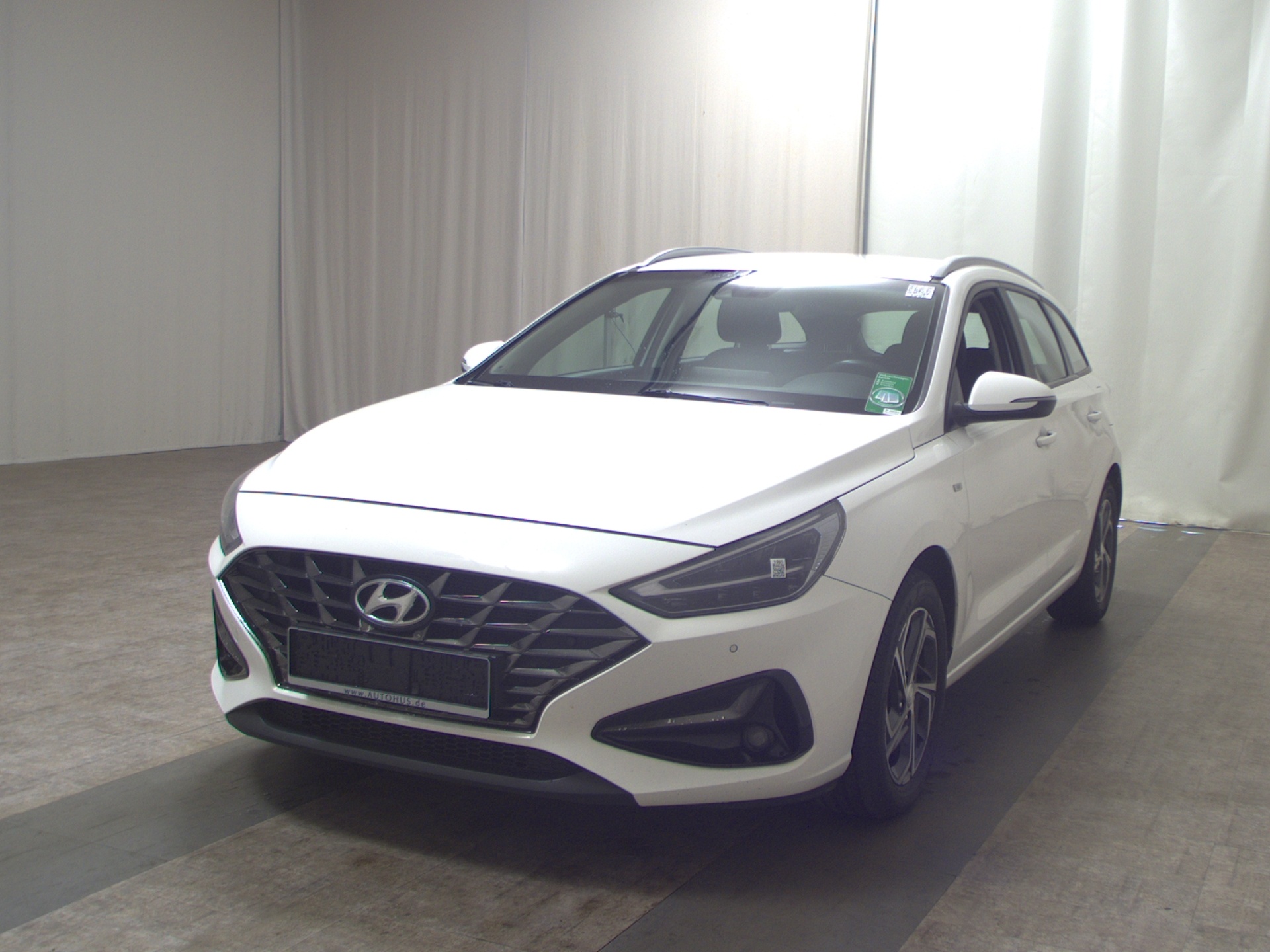 Hyundai i30 1.6 CRDI Trend Navi LED RfK PDC BT Tempomat 2