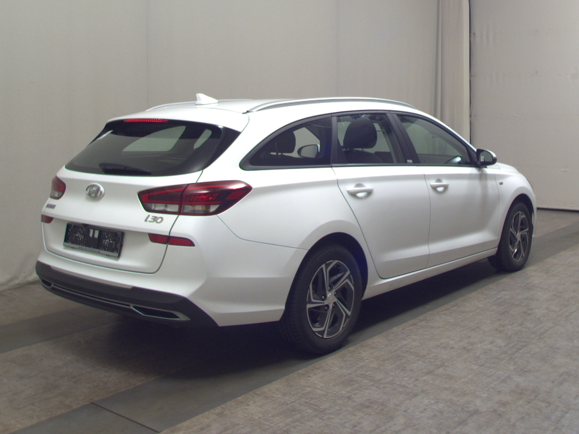 Hyundai i30 1.6 CRDI Trend Navi LED RfK PDC BT Tempomat 4