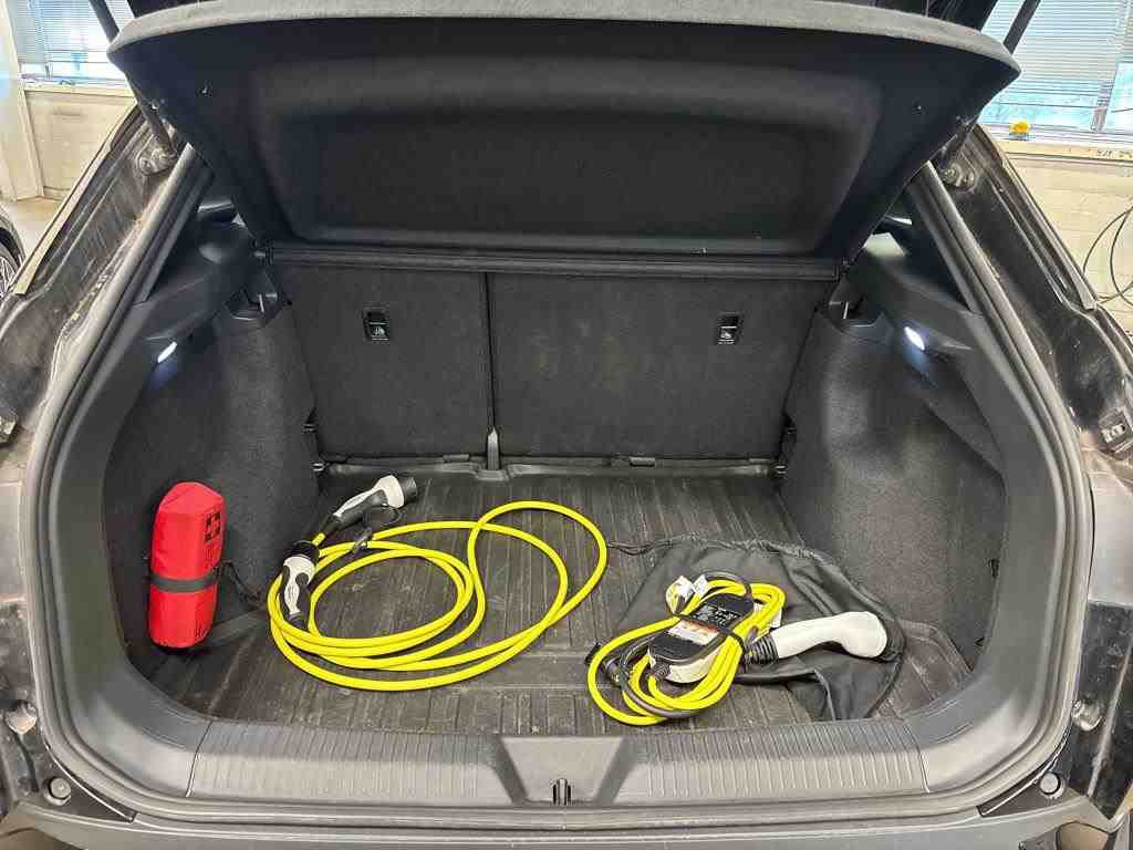 Volkswagen ID.4 NAVI LED SHZ PDC AHK 10