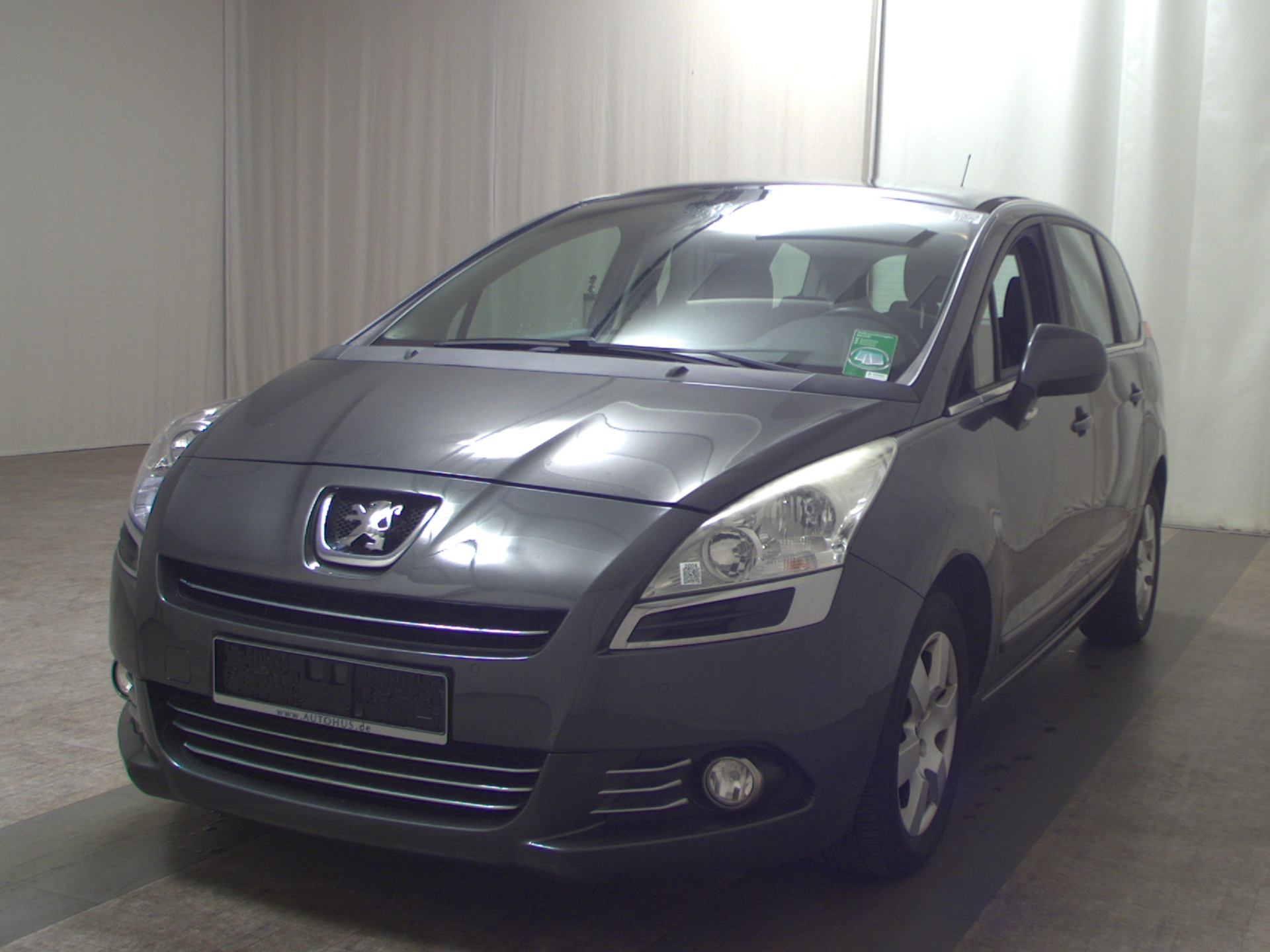 Peugeot 5008 1.6 HDi Active 7-Sitzer Pano AHK 2