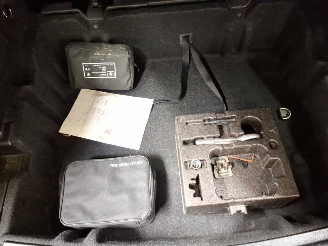 BMW 218dA Advantage Navi LED AHK PDC SHZ 11