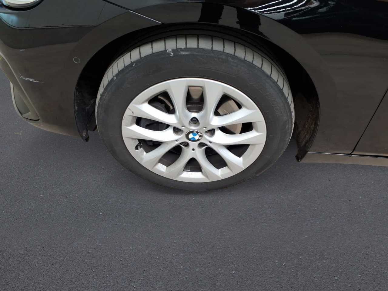 BMW 218dA Advantage Navi LED AHK PDC SHZ 12