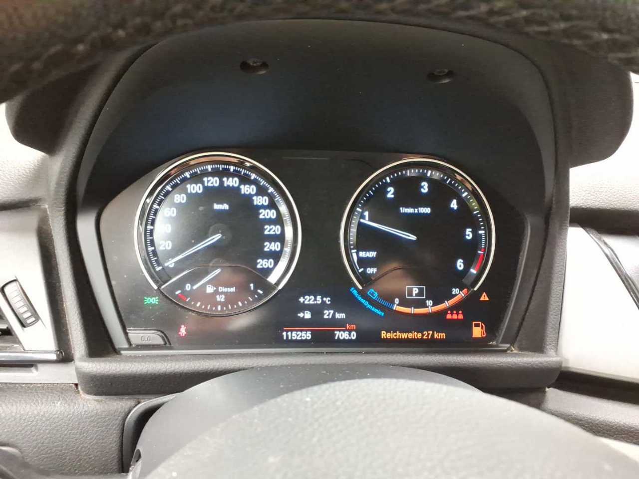 BMW 218dA Advantage Navi LED AHK PDC SHZ 6