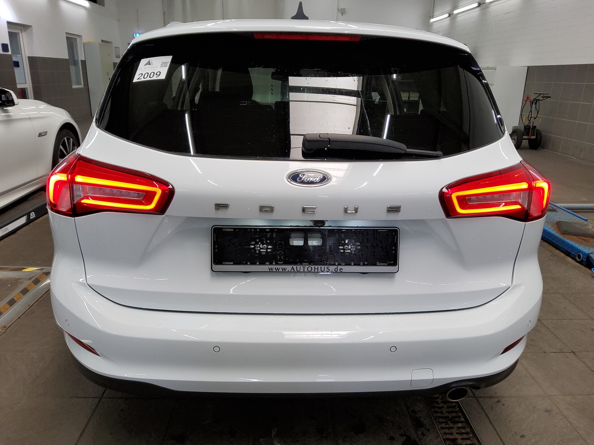 Ford Focus Turnier 1.5 EB Cool&Connect Navi LED RFK ACC SHZ 10