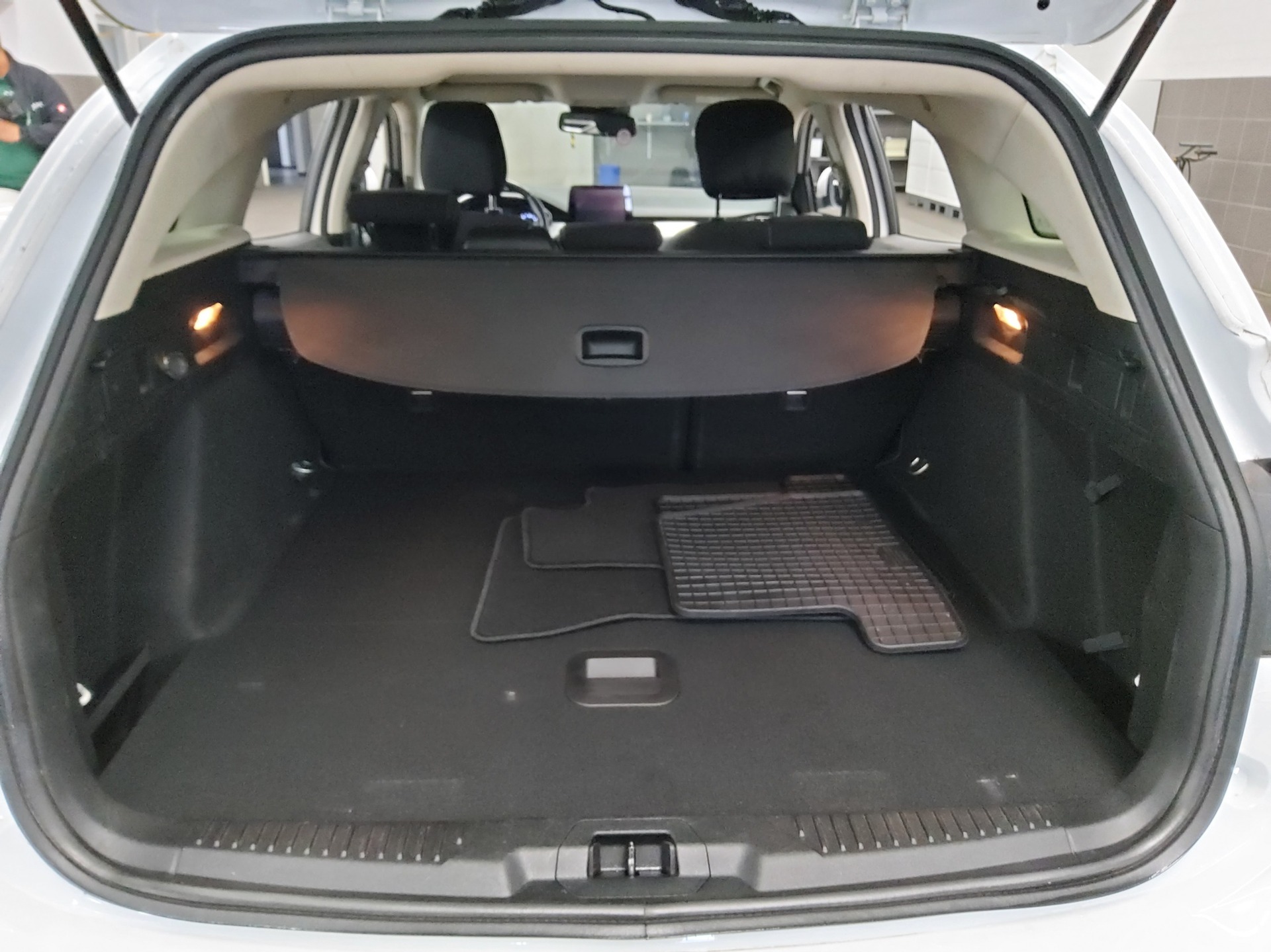 Ford Focus Turnier 1.5 EB Cool&Connect Navi LED RFK ACC SHZ 11
