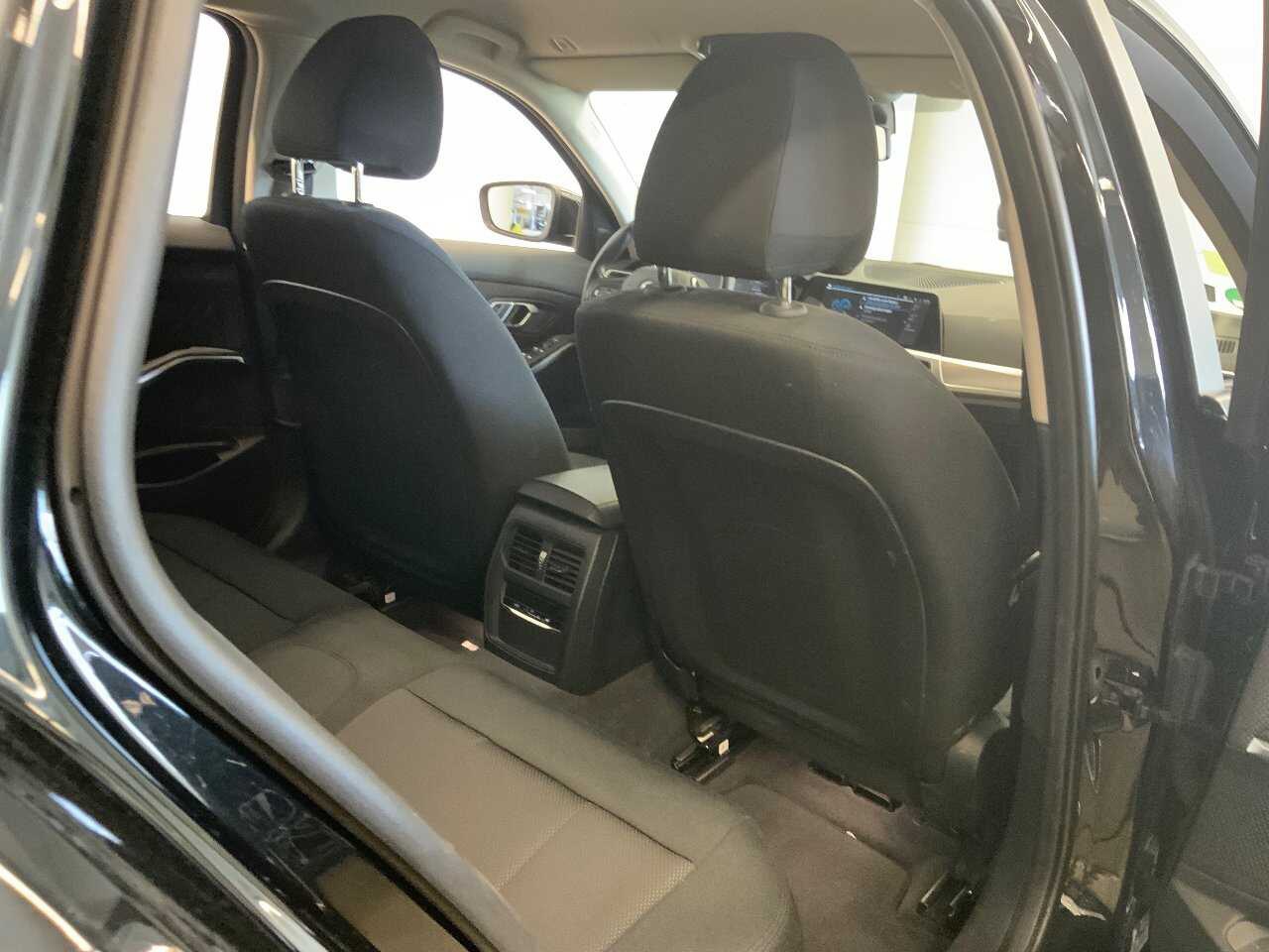 BMW 320e Touring Navi LED LC-Pro PDC HIFI 7