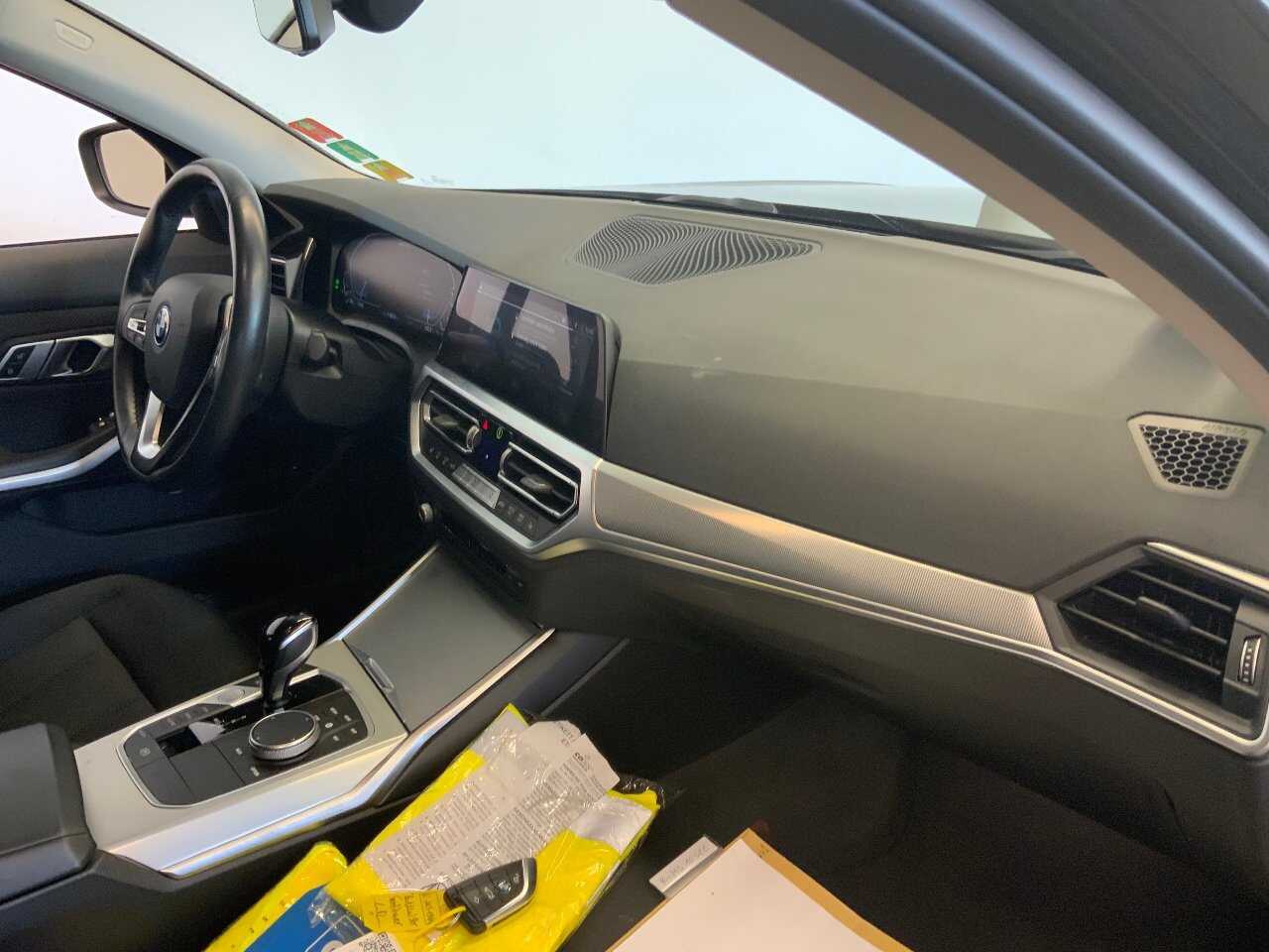 BMW 320e Touring Navi LED LC-Pro PDC HIFI 5